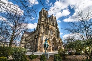 Gallery image of MM Suites Cathédrale in Reims