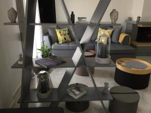 A seating area at Leoforos 28is Oktovriou