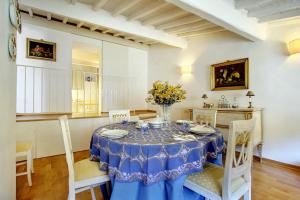 Fotografia z galérie ubytovania Rustici Apartment With Terrace vo Florencii