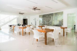 Χώρος καθιστικού στο Hotel Cinco Monteria