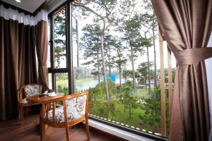 Zahrada ubytování Khai Ngoc Hotel Da Lat City