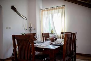 Fotografia z galérie ubytovania Apartmani Godinić v Rabe