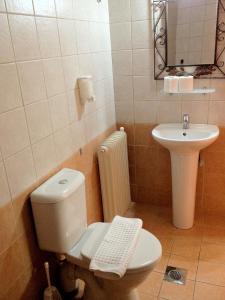 Koupelna v ubytování Exarchos Guest House