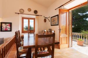 A balcony or terrace at Almadrava