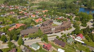 Pohľad z vtáčej perspektívy na ubytovanie Hotel Żubrówka Spa & Wellness