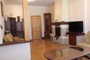 โทรทัศน์และ/หรือระบบความบันเทิงของ Strēlnieku prospekts Villa 44