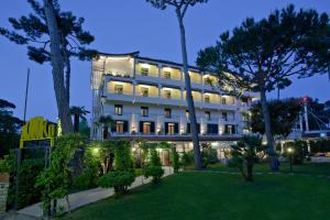 Gallery image of Hotel Acapulco in Forte dei Marmi