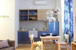 Kuchyň nebo kuchyňský kout v ubytování Cozy apartment in center of Rijeka