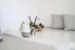 Posezení v ubytování Ow Andros Luxury Suites