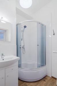 Koupelna v ubytování UWH Hostel