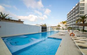 Bazén v ubytování Pierre & Vacances Mallorca Deya - Adults recommended nebo v jeho okolí + 27 fotografií