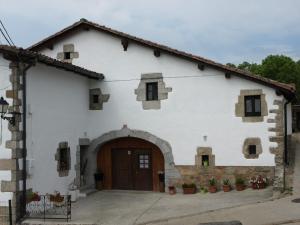 Afbeelding uit fotogalerij van Casa Rural Artola Etxea in Baráibar