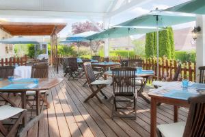 Photo de la galerie de l'établissement Logis Hôtel-Restaurant Les Voyageurs, à La Coquille