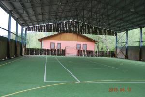 Instalaciones para jugar a tenis o squash en Agriturismo Badia di Susinana o alrededores