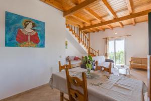 A seating area at Villa Francesca