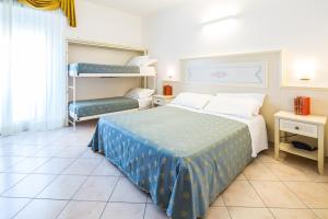 Postel nebo postele na pokoji v ubytování Hotel Principe + 37 fotografií