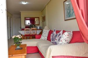 Część wypoczynkowa w obiekcie Apartamentos Los Delfines