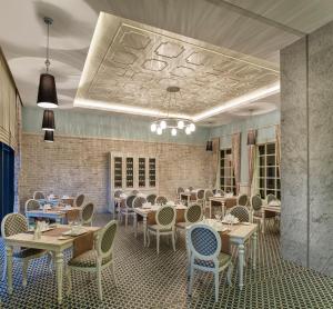 A restaurant or other place to eat at Aska Lara Resort & Spa Hotel