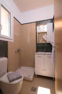 A bathroom at Villa Sunset