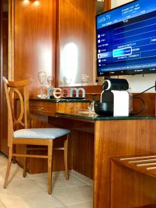 Příslušenství pro přípravu čaje a kávy v ubytování Ariae Dépendance - Alihotels