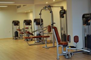 Posilňovňa alebo fitness centrum v ubytovaní Artina
