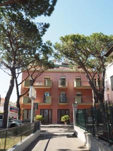リド・ディ・イエゾロにあるFamily Apartments Residence Triesteのギャラリーの写真