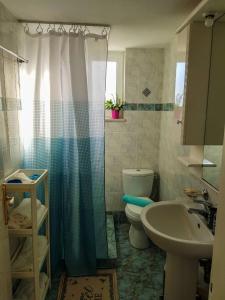 Phòng tắm tại Marianos Apartments