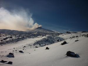 Etna B&B La casa di Pippinitto during the winter