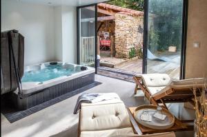 Saint Loup LamaireにあるLa Maison Arouetのギャラリーの写真 +9枚の写真