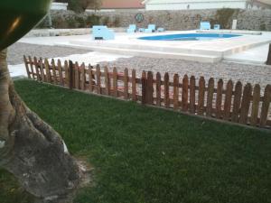 Bazén v ubytování Pátio do Judeu nebo v jeho okolí