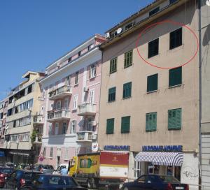 Budova, v ktorej sa apartmán nachádza