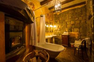 A bathroom at Hacienda San Agustin de Callo