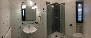Vannituba majutusasutuses Hotel Orazio