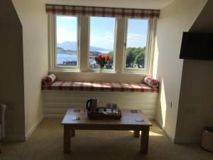 A seating area at Gramarvin B&B