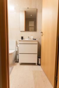 Kúpeľňa v ubytovaní Design Flat in Braga - by TonsdeVerde