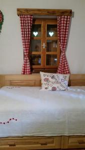 Postel nebo postele na pokoji v ubytování Rural Holiday Home "Rim" Ruralna kuća za odmor