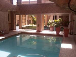 Swimmingpoolen hos eller tæt på Bubez Guesthouse