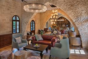 Posezení v ubytování The Setai Tel Aviv, a Member of the leading hotels of the world