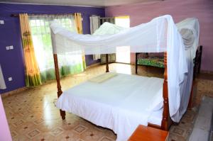 Serian Vacation House客房内的一张或多张床位