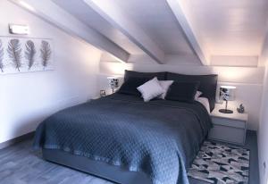 Postel nebo postele na pokoji v ubytování Paradise Luxury apartments