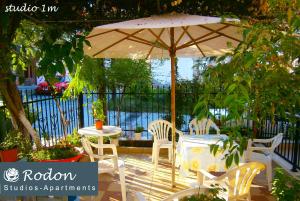 Zahrada ubytování Rodon Apartments - S Avdimioti