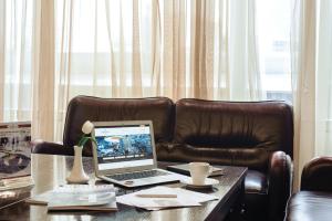 Posezení v ubytování Premier Hotel Rus