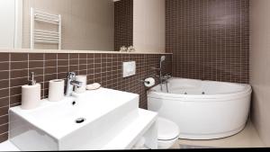 Koupelna v ubytování Dream Hotel