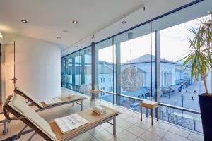 Nespecifikovaný výhled na hory nebo výhled na hory při pohledu z hotelu