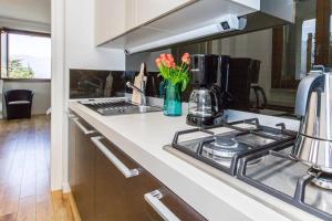 Zdjęcie z galerii obiektu Stylish JOIVY Flat with Garden w mieście Pognana Lario