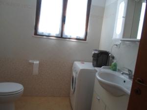 A bathroom at Villa Martina nel Salento