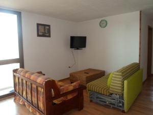 A television and/or entertainment centre at Villa Martina nel Salento