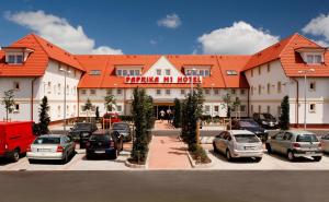 Budynek, w którym mieści się hotel