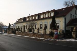 Gallery image of Hotel Bouček in Mochov