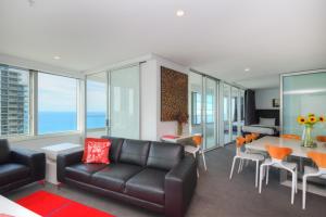 Gallery image of Private Q1 Resort & Spa Apartment with Ocean Views in Gold Coast